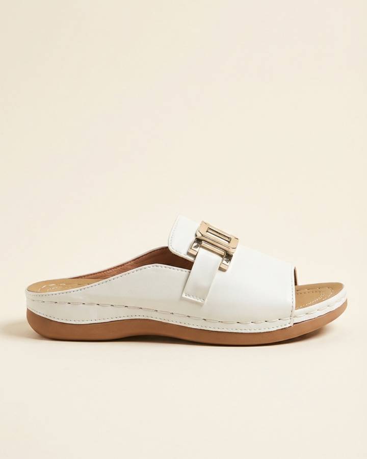 Lola - Sandalias con Tira Ancha y Hebilla